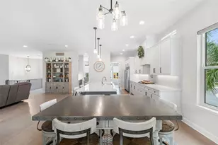 124 Forest Hills Dr, Redington Shores, FL 33708 - Photo 6