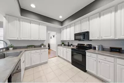 251 1st Avenue SW, Largo, FL 33770 - Photo 8