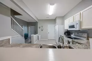 2733 Conch Hollow Dr, Brandon, FL 33511 - Photo 8