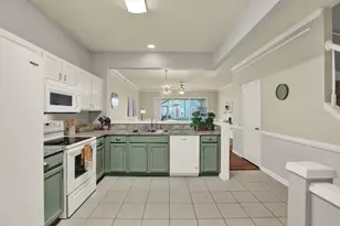 2733 Conch Hollow Dr, Brandon, FL 33511 - Photo 2
