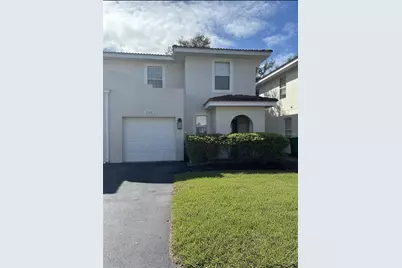 3128 Santorini Court, Tampa, FL 33611 - Photo 2