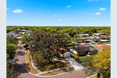 727 Isleton Drive, Brandon, FL 33511 - Photo 34