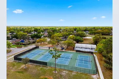 727 Isleton Drive, Brandon, FL 33511 - Photo 36