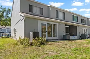 2411 Lake Woodberry Cir, Brandon, FL 33510 - Photo 6