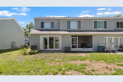 2411 Lake Woodberry Circle, Brandon, FL 33510 - Photo 4