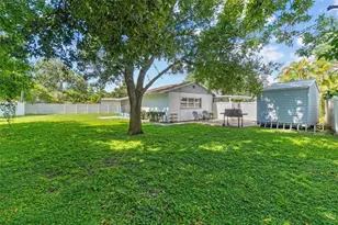 6841 13th St N, Saint Petersburg, FL 33702 - Photo 20