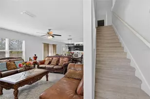 35716 Hillbrook Ave, Zephyrhills, FL 33541 - Photo 22