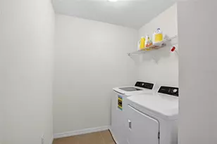 35716 Hillbrook Ave, Zephyrhills, FL 33541 - Photo 34