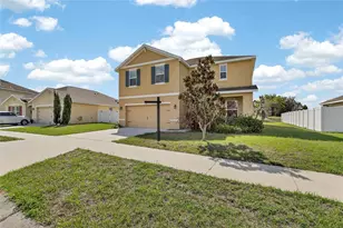 35716 Hillbrook Ave, Zephyrhills, FL 33541 - Photo 2