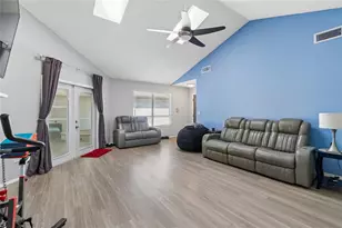 7123 Silvermill Dr, Tampa, FL 33635 - Photo 14
