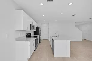 12422 Whisk Ct, Hudson, FL 34669 - Photo 2