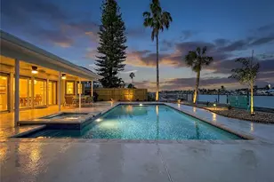7711 Bayshore Dr, Treasure Island, FL 33706 - Photo 44