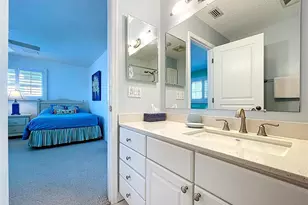7711 Bayshore Dr, Treasure Island, FL 33706 - Photo 26