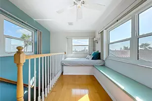 7711 Bayshore Dr, Treasure Island, FL 33706 - Photo 30