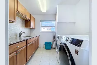 7711 Bayshore Drive, Treasure Island, FL 33706 - Photo 20