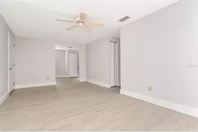 2826 W Shelton Avenue, Tampa, FL 33611 - Photo 2