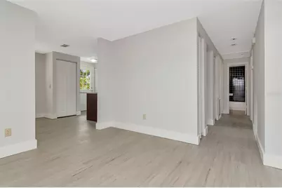 2826 W Shelton Avenue, Tampa, FL 33611 - Photo 8