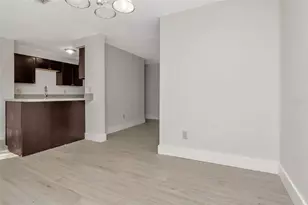 2826 W Shelton Ave, Tampa, FL 33611 - Photo 4