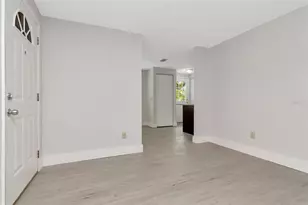 2826 W Shelton Ave, Tampa, FL 33611 - Photo 6