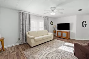 36701 Grace Ave, Zephyrhills, FL 33542 - Photo 12