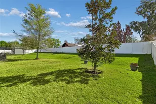 1214 Florablu Dr, Seffner, FL 33584 - Photo 52