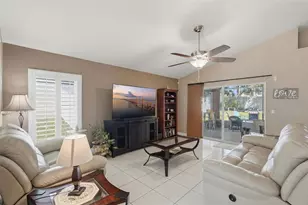 1240 Bluffs Cir, Dunedin, FL 34698 - Photo 8