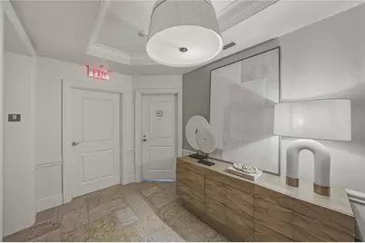 450 Knights Run Avenue #902, Tampa, FL 33602 - Photo 2