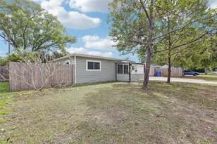 7017 Meadowlawn Dr N, Saint Petersburg, FL 33712 - Photo 30