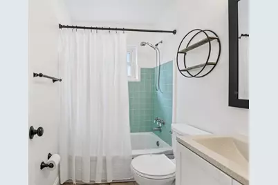 7017 Meadowlawn Drive N, Saint Petersburg, FL 33712 - Photo 20