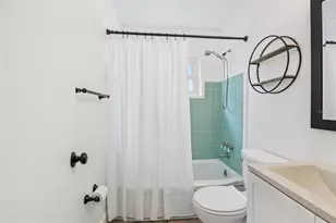 7017 Meadowlawn Dr N, Saint Petersburg, FL 33712 - Photo 20