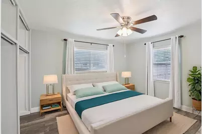 7017 Meadowlawn Drive N, Saint Petersburg, FL 33712 - Photo 14