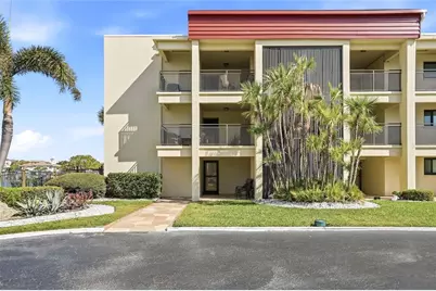 868 Bayway Boulevard #101, Clearwater Beach, FL 33767 - Photo 2