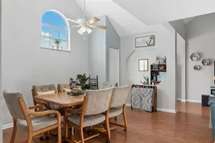 12231 Armenia Gables Cir, Tampa, FL 33612 - Photo 10