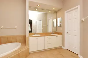 13714 Artesa Bell Dr, Riverview, FL 33579 - Photo 6