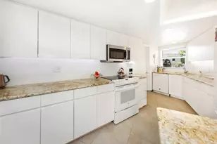 6613 Flamingo Way S, Saint Petersburg, FL 33707 - Photo 16