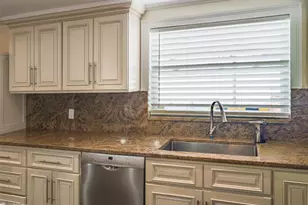 9436 Palm Ave, Port Richey, FL 34668 - Photo 10