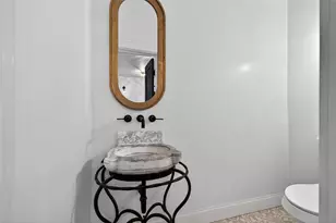 6566 1st Ave S, Saint Petersburg, FL 33707 - Photo 22