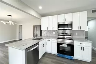 4263 7th Ave N, Saint Petersburg, FL 33713 - Photo 8