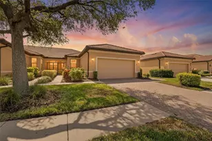 210 Shell Falls Dr, Apollo Beach, FL 33572 - Photo 6