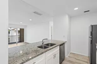 9940 7th Way N, Saint Petersburg, FL 33702 - Photo 12