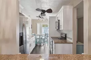 2074 Sunset Point Rd, Clearwater, FL 33765 - Photo 6