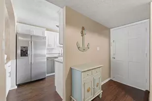 2074 Sunset Point Rd, Clearwater, FL 33765 - Photo 6