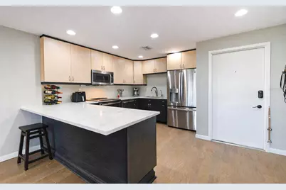 4651 1st Street NE #303, Saint Petersburg, FL 33703 - Photo 4