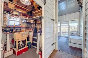 10190 N Lake Dr, Largo, FL 33773 - Photo 30