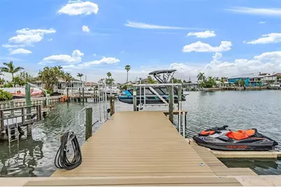 11425 5th Street E, Treasure Island, FL 33706 - Photo 24
