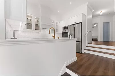 625 Tropical Breeze Way, Tampa, FL 33602 - Photo 10