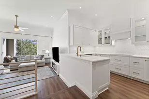 625 Tropical Breeze Wy, Tampa, FL 33602 - Photo 2