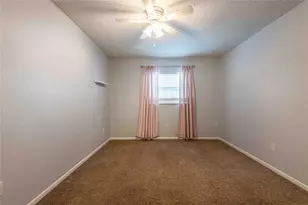 12401 Rose St, Seminole, FL 33772 - Photo 16