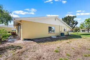 401 Dorchester Pl, Sun City Center, FL 33573 - Photo 38