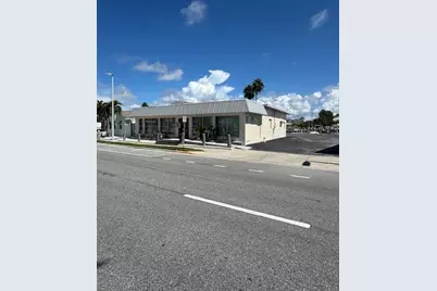 17477 Gulf Boulevard, Redington Shores, FL 33708 - Photo 1